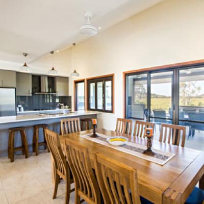 where to stay mt louis a web